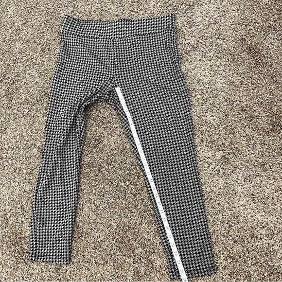 LOFT Outlet Gray/Black Houndstooth Legging Sz L - Picture 7 of 7